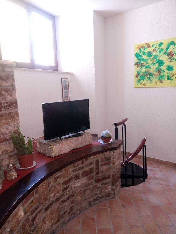 Le case di Tiberio Assisi Esterno foto